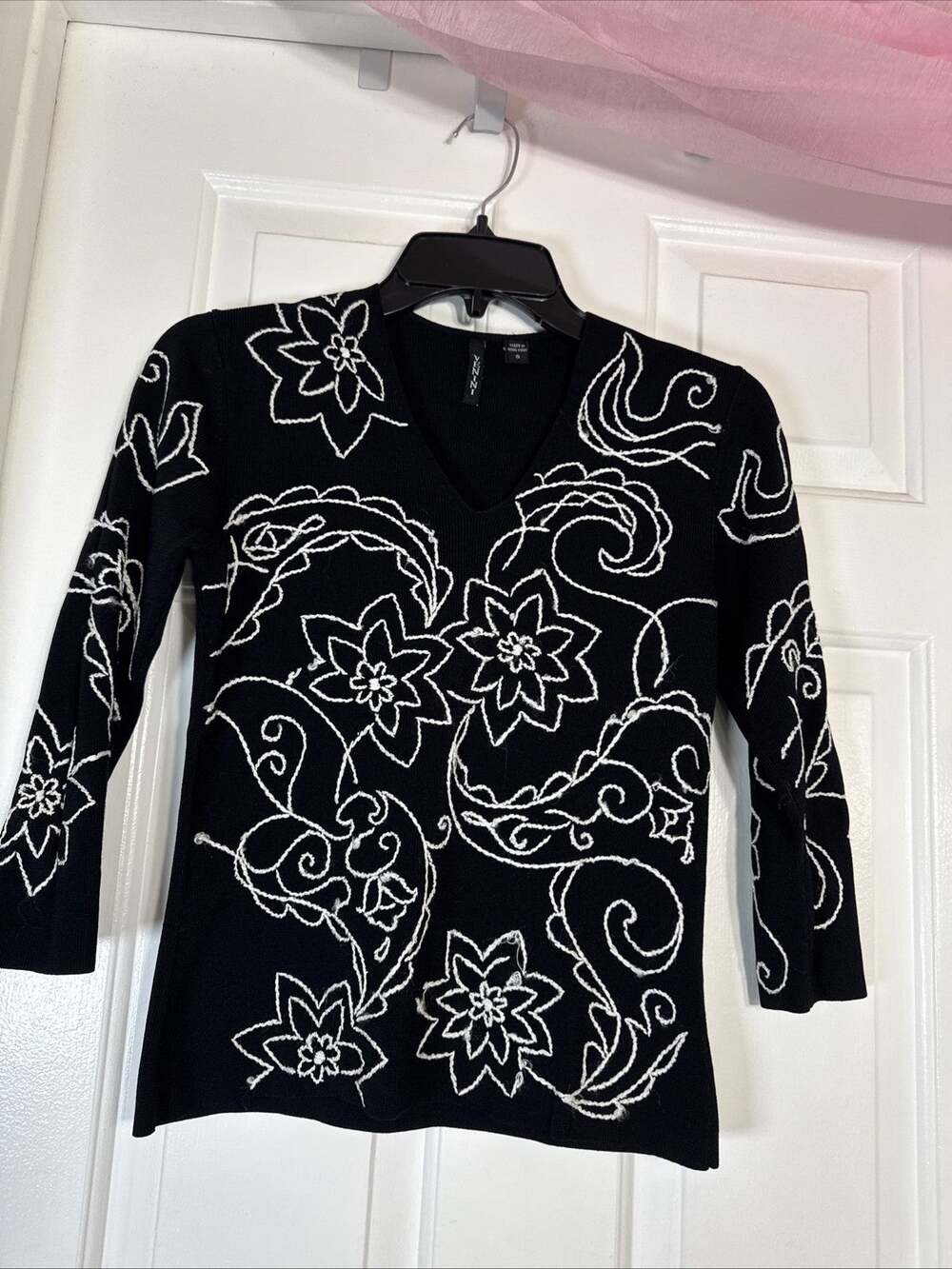 VTG Venini Black Knit VNeck Women’s Floral Embroidered Top Artsy Dark Feminine S